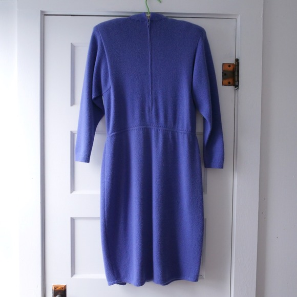 1980s‎ St. John lilac knit midi dress - Picture 7 of 9